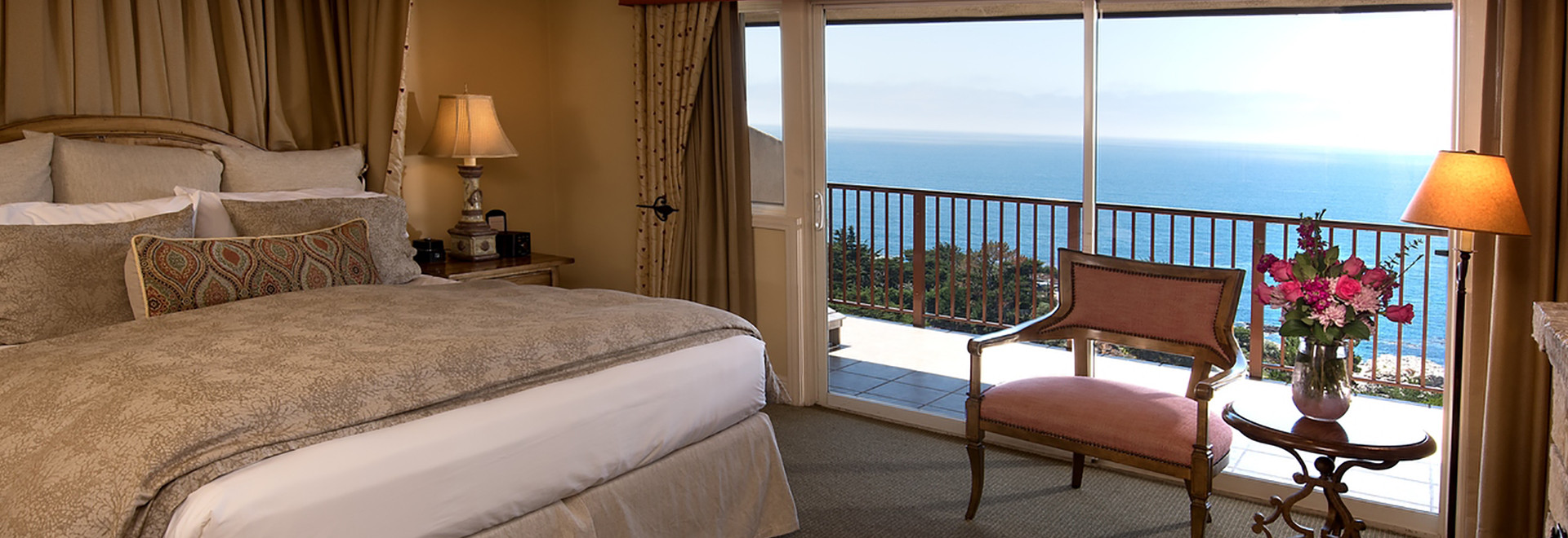 Room 20 ~ Ocean View Fireplace Rooms - King Bed (Rates from $559